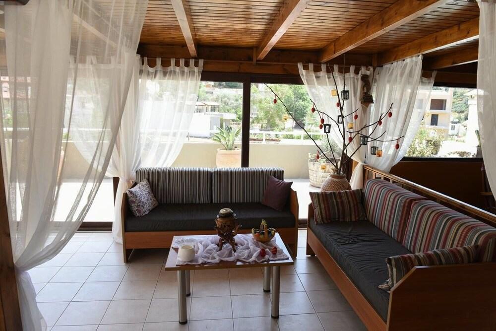 Dora Apartments Agia Pelagia Exterior foto